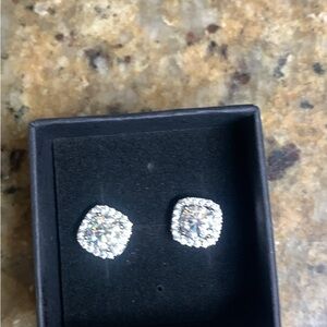 VVS1 Moissanite Earrings 1 Ct